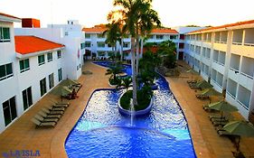 La Isla Huatulco Hotel